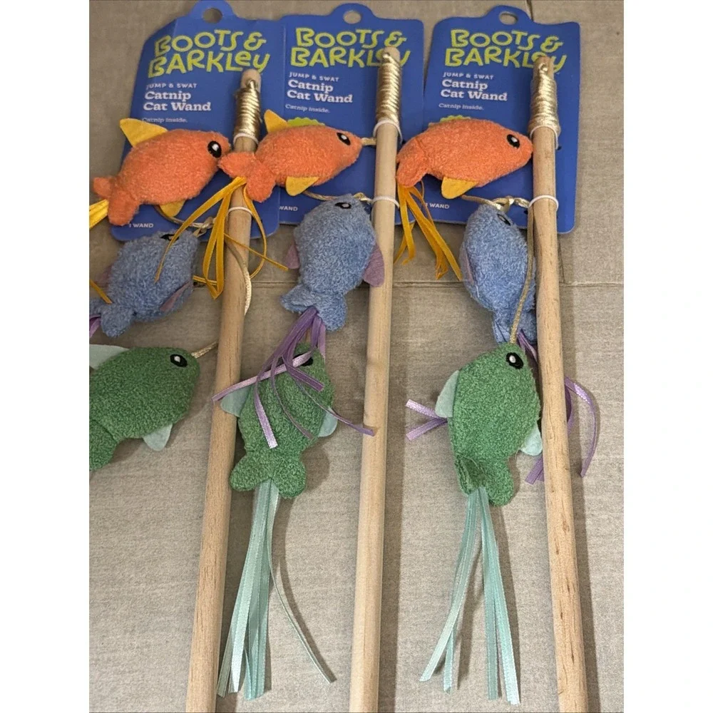 New Boots & Barkley Jump & Swat Catnip Cat Wand Fish Crinkly Target 3 Pieces